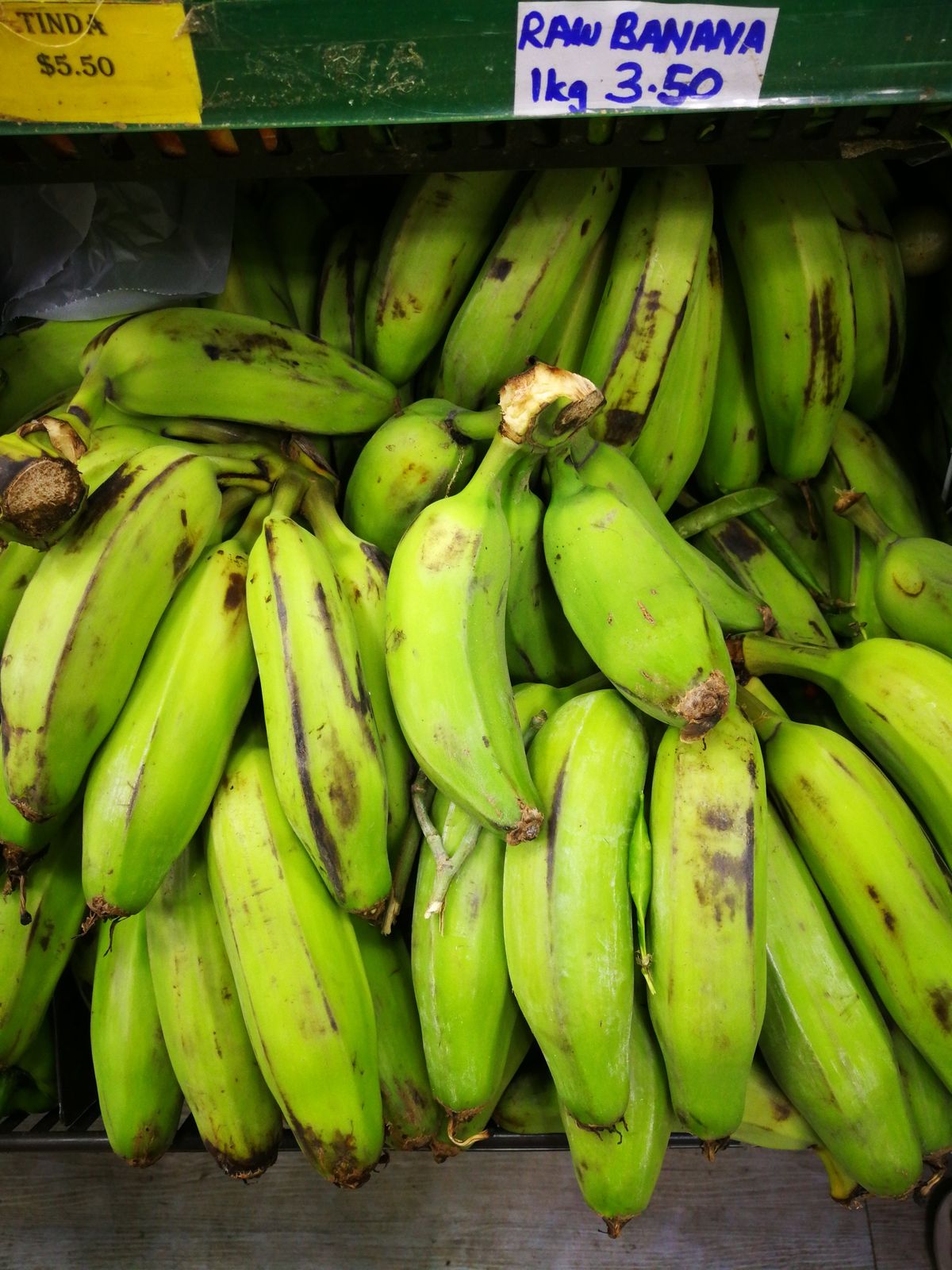 Žalieji bananai