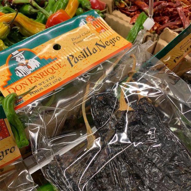 Dried pasilla Negre Xile Peppers